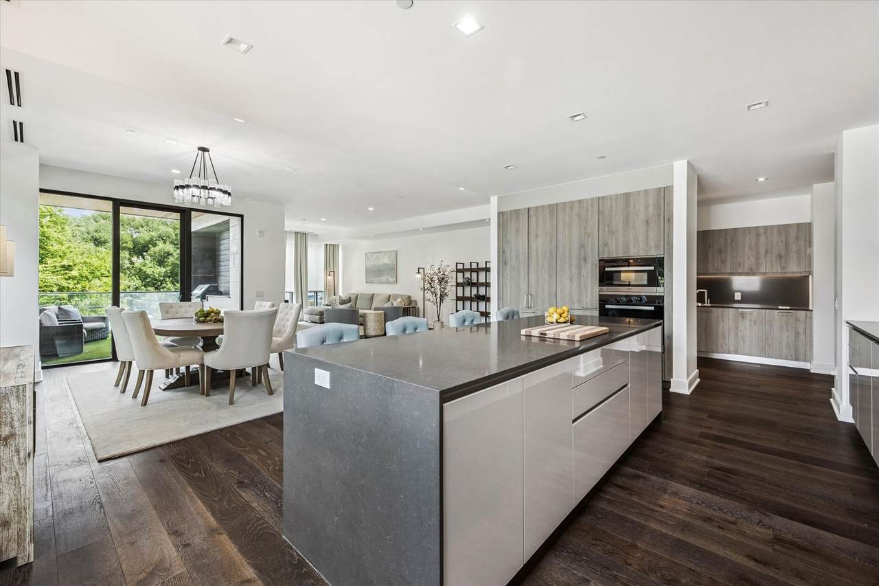 5104 Caroline Street - Photo 1