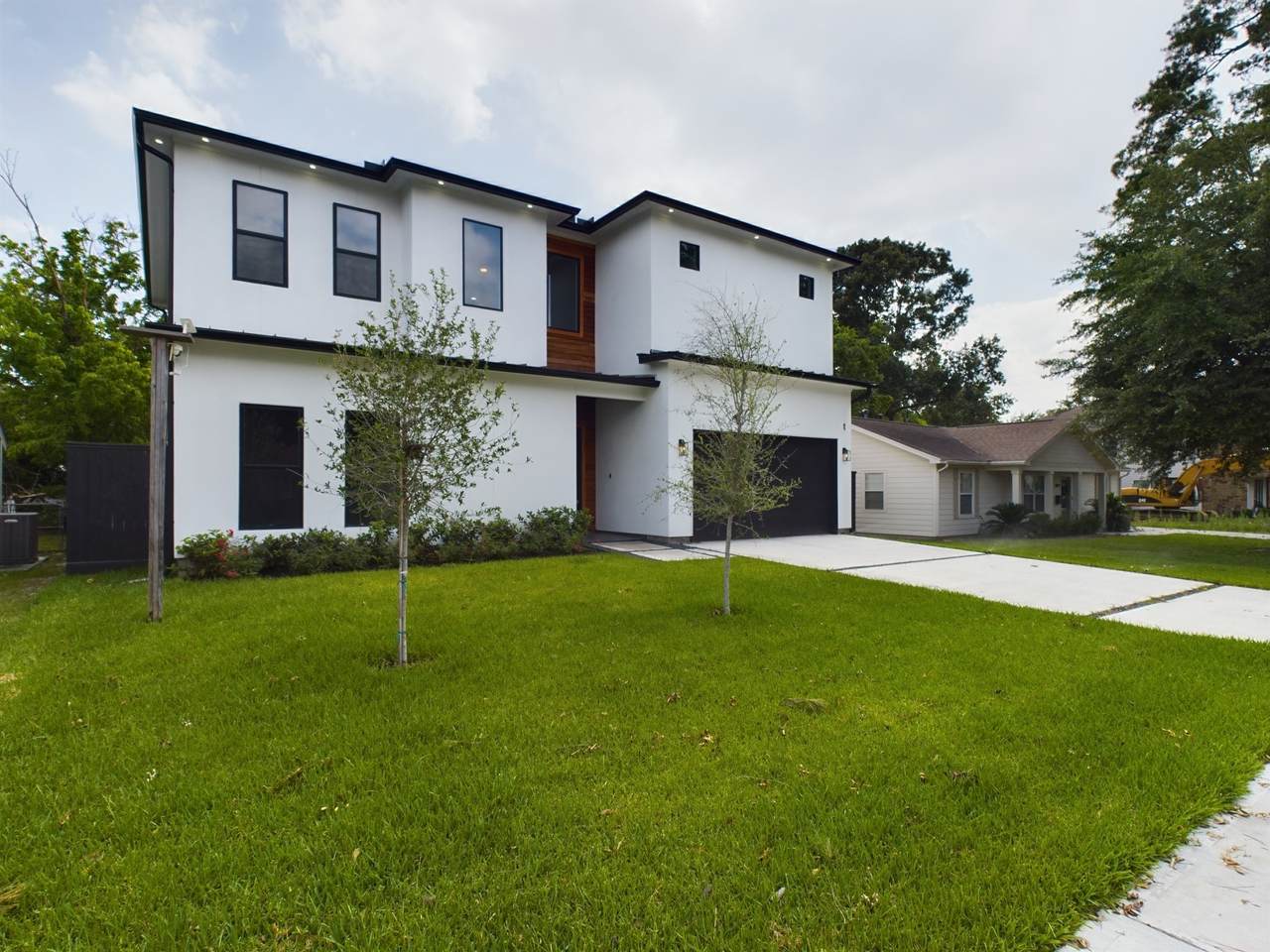 1815 Ebony Lane - Photo 1