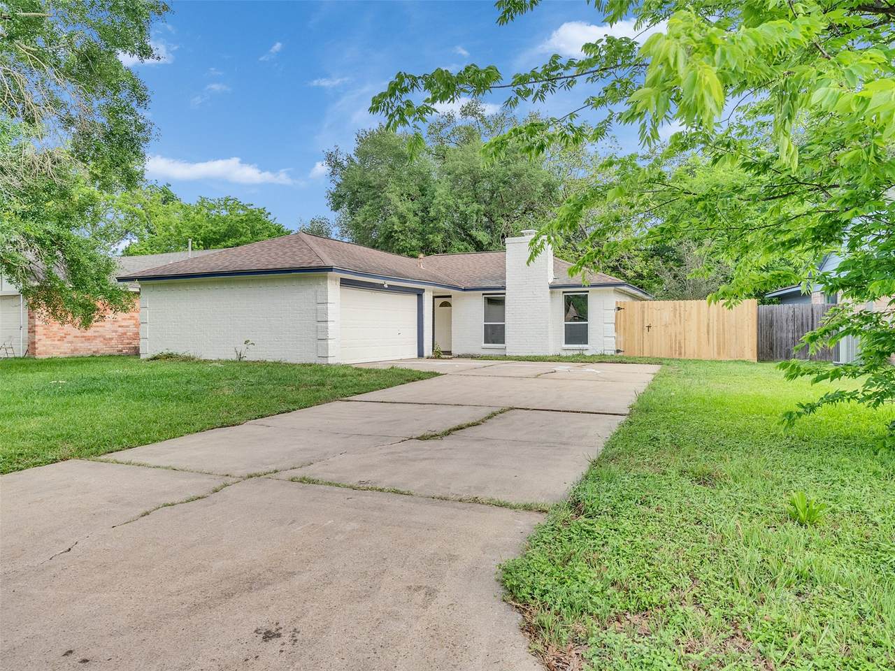 3915 Brumbelow Street - Photo 1