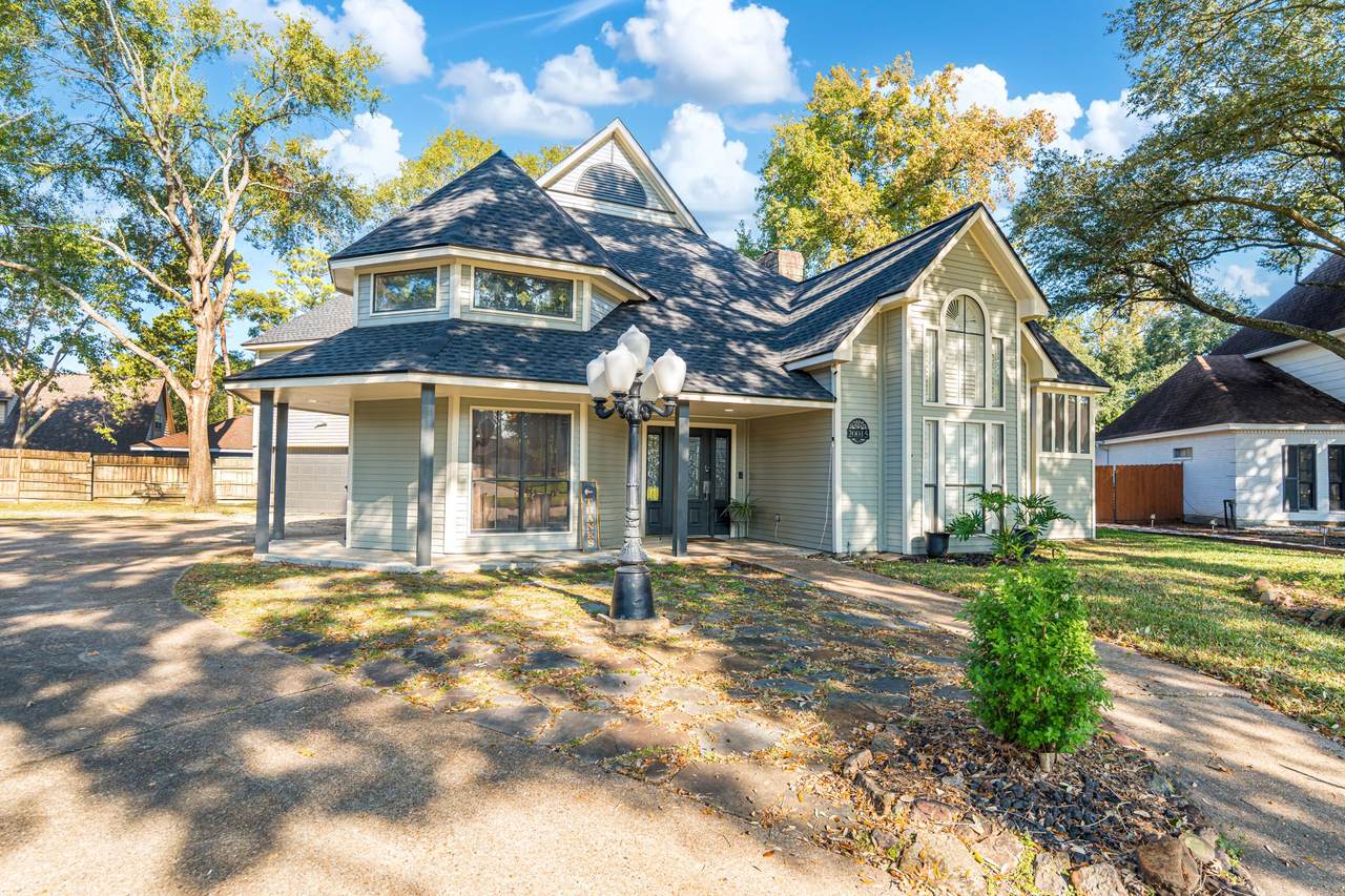 20015 Bunker Bend Court - Photo 1