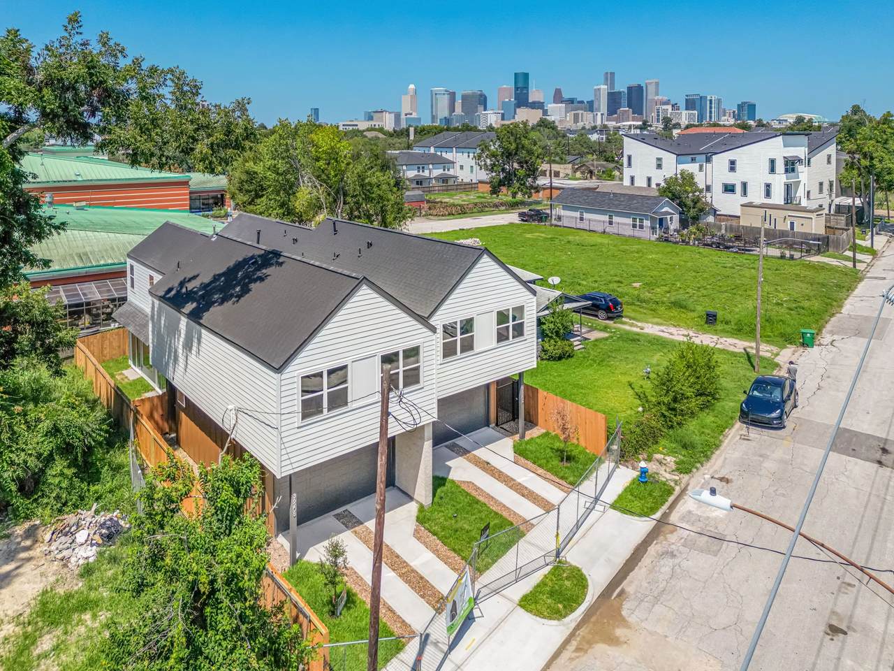 3620 Sauer Street - Photo 1
