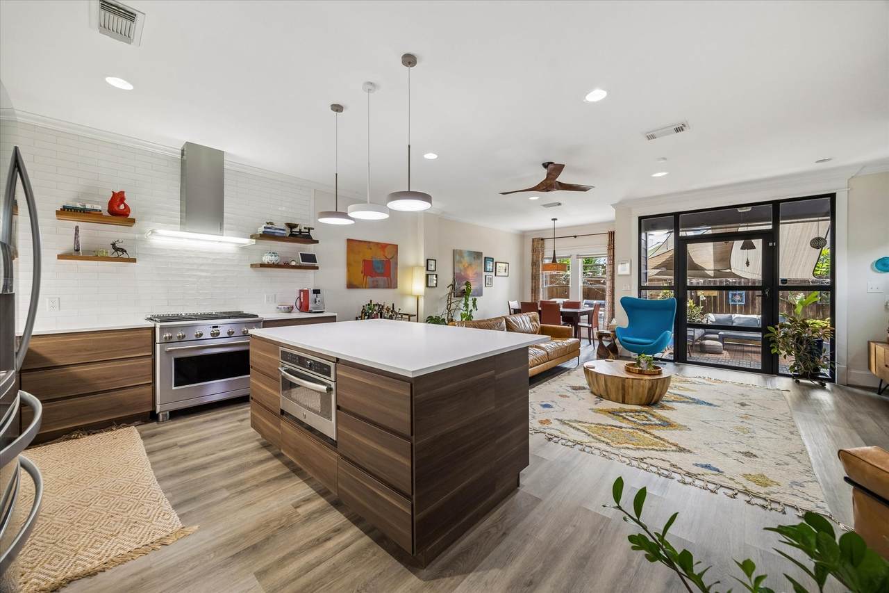 1529 Lawrence Street - Photo 1