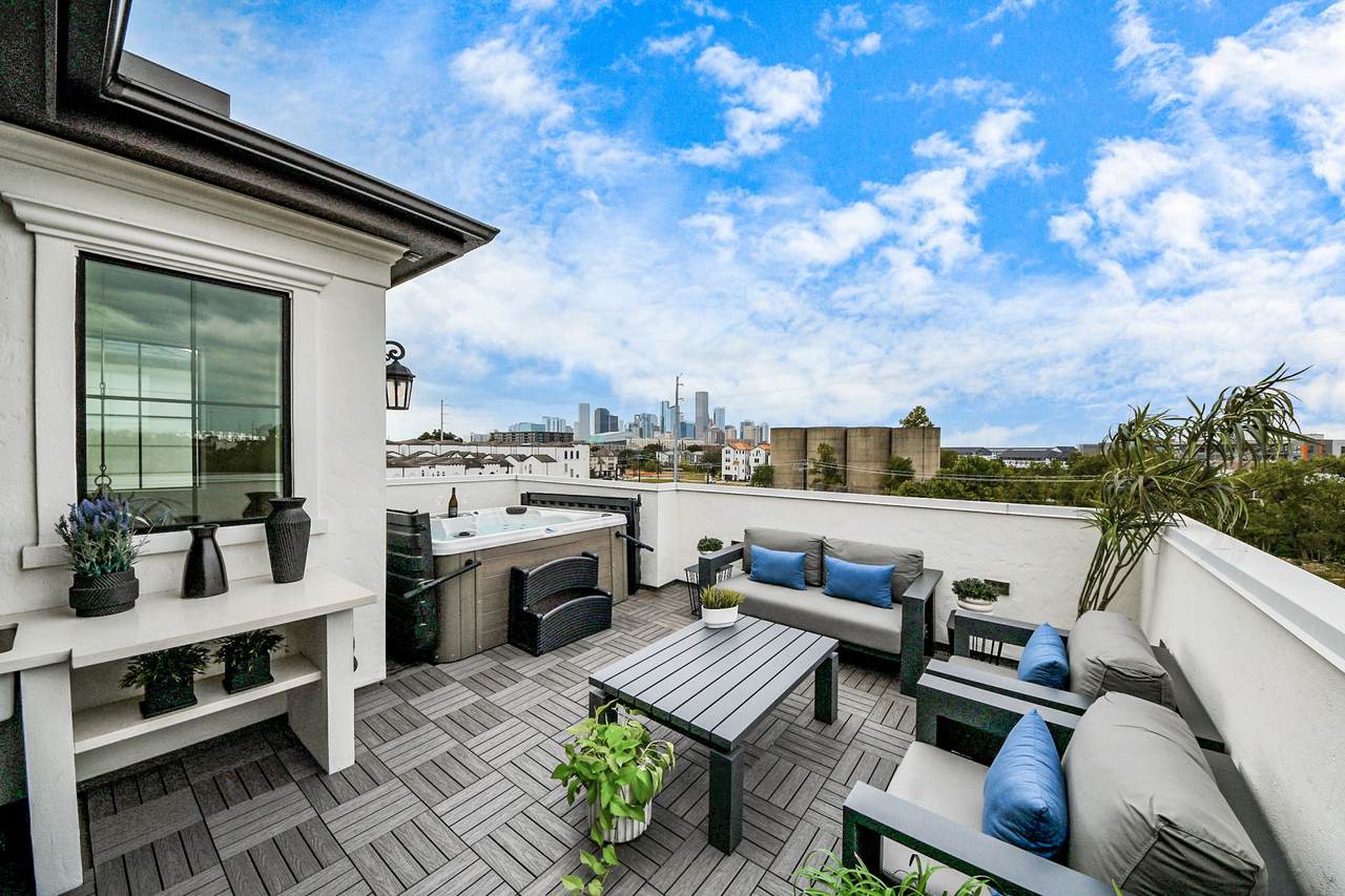 2765 Freund Street - Photo 1