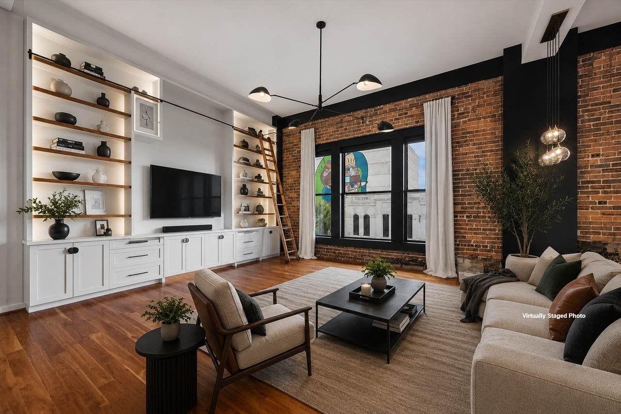 915 Franklin Street - Photo 1