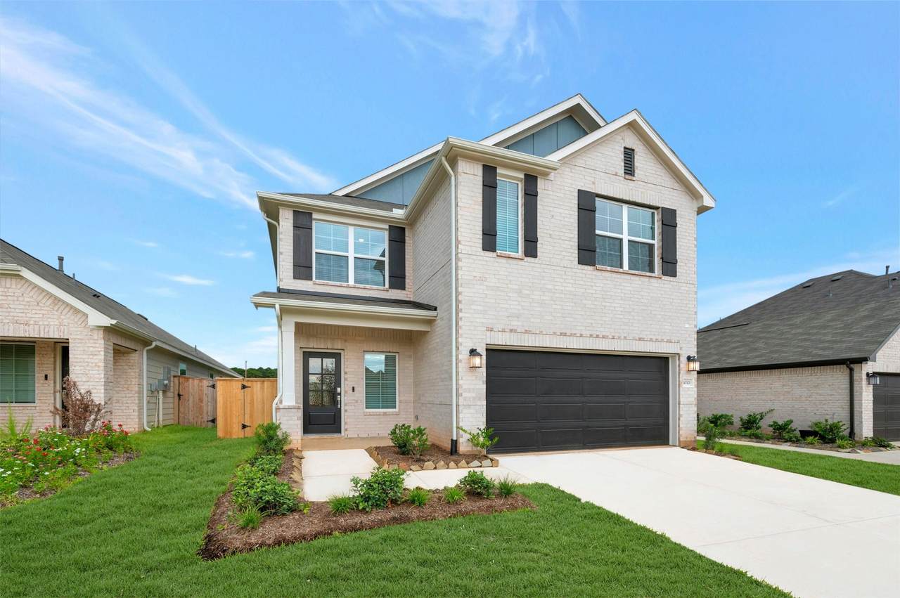 10321 Navarro Path - Photo 1