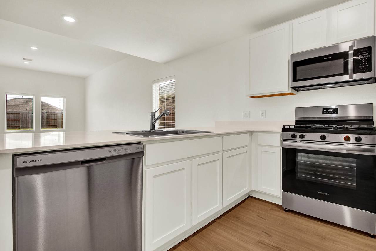 5110 Sunvalley Bend Drive - Photo 1