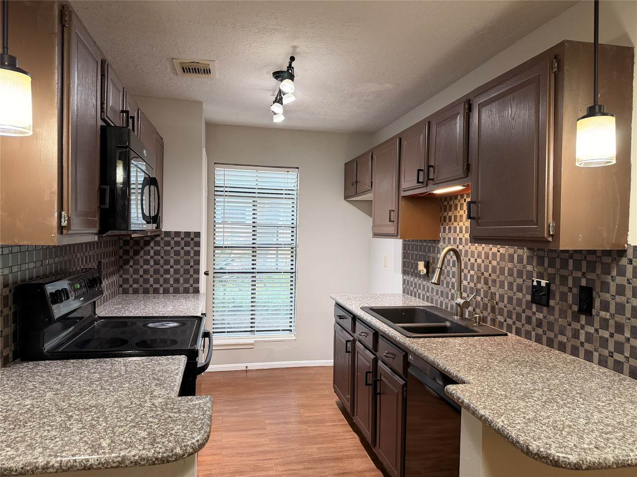 2379 Briarwest Boulevard - Photo 1