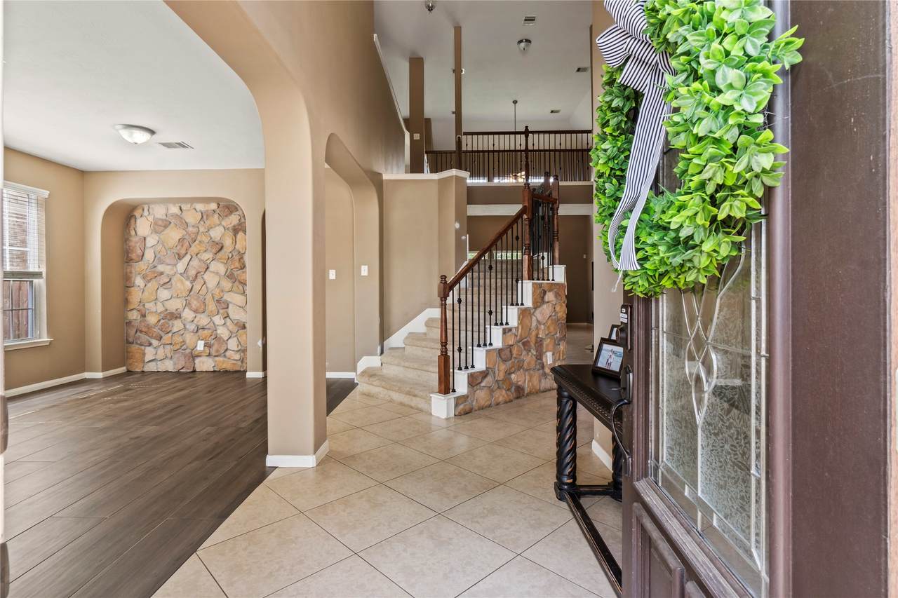 5714 Brookway Willow Drive - Photo 1