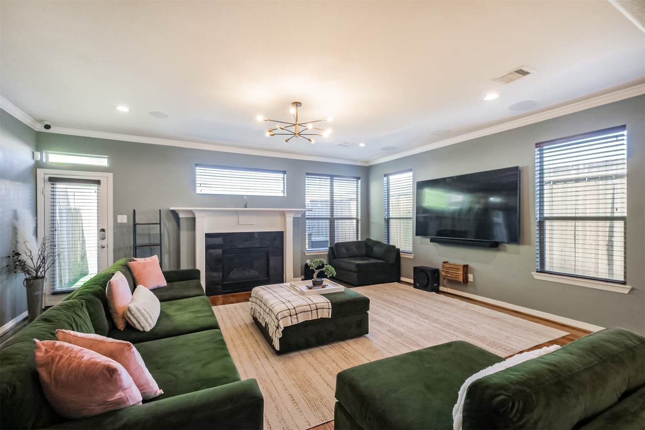 1325 Dorothy Street - Photo 1