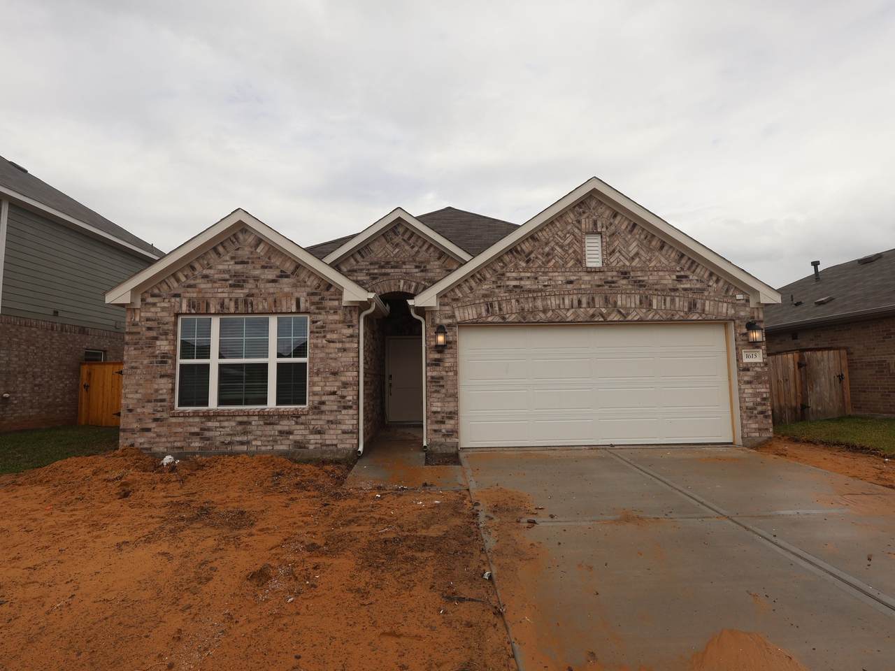 1615 Westland Lane - Photo 1