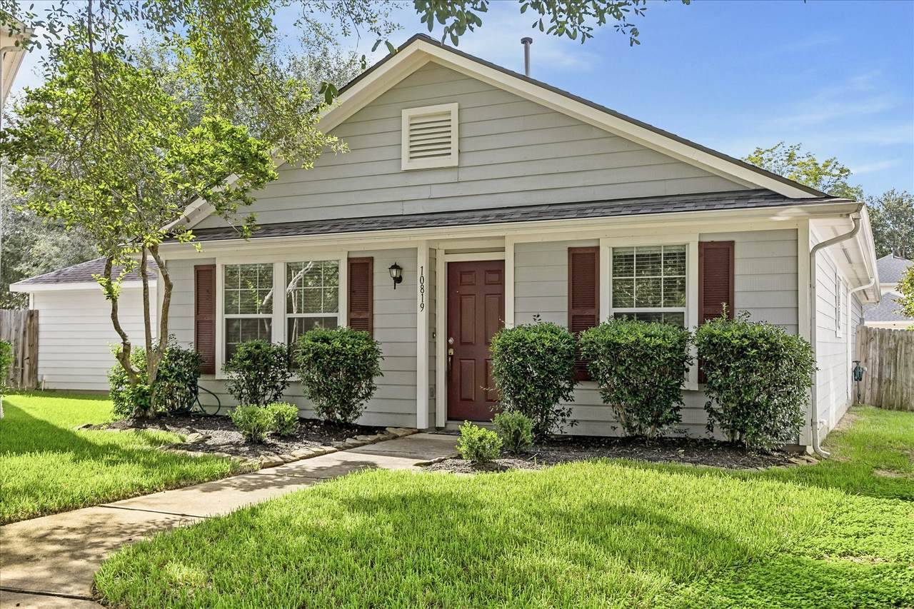 10819 Cobblecreek Way - Photo 1