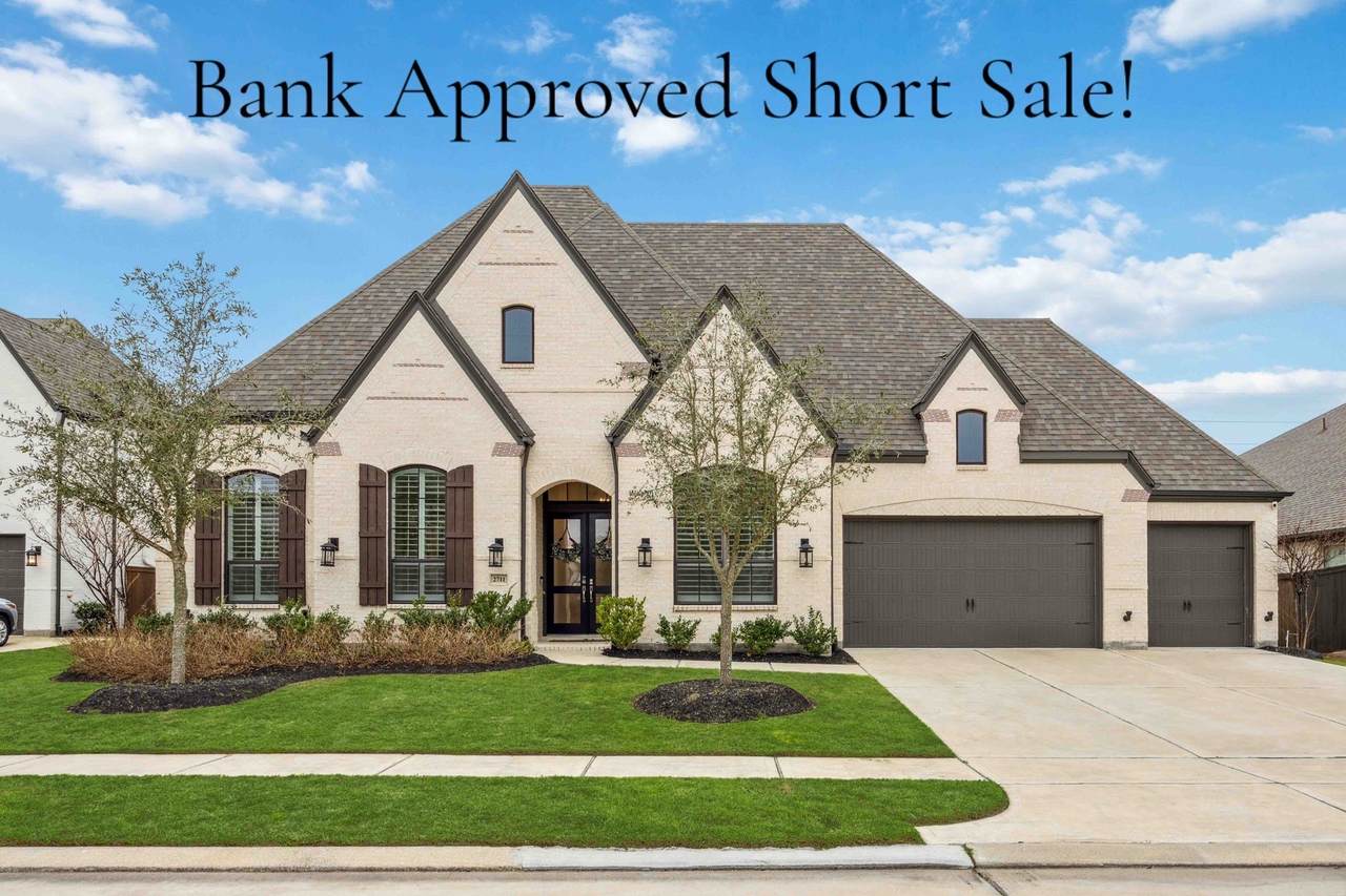 2711 Merlin Way - Photo 1