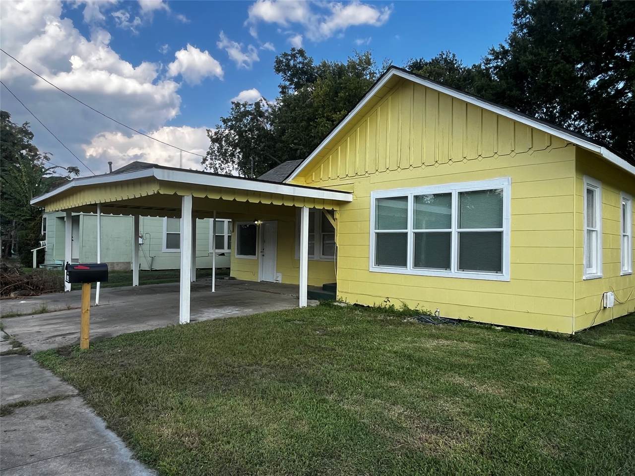 1018 2nd Street - Photo 1