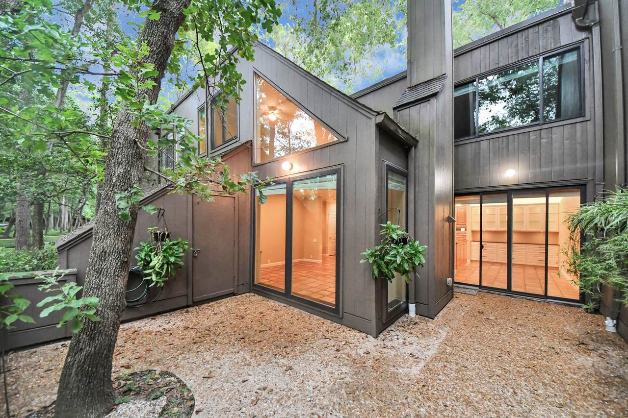 153 Litchfield Lane - Photo 1