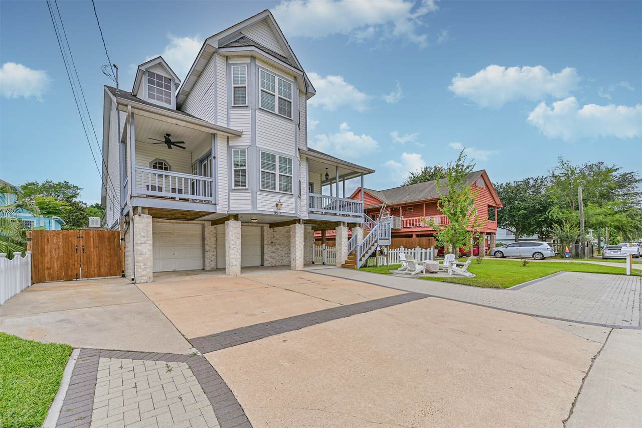 920 Grove Road - Photo 1