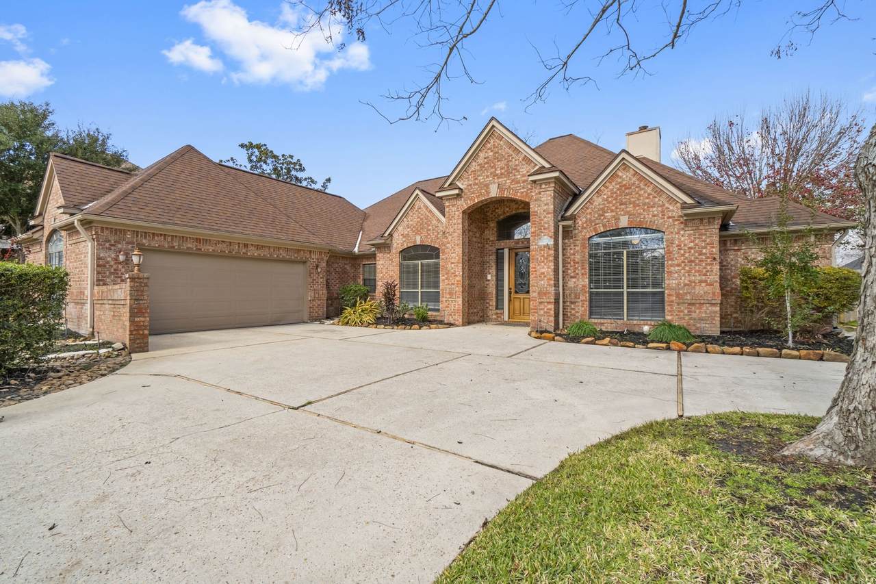 590 Edgewood Drive - Photo 1