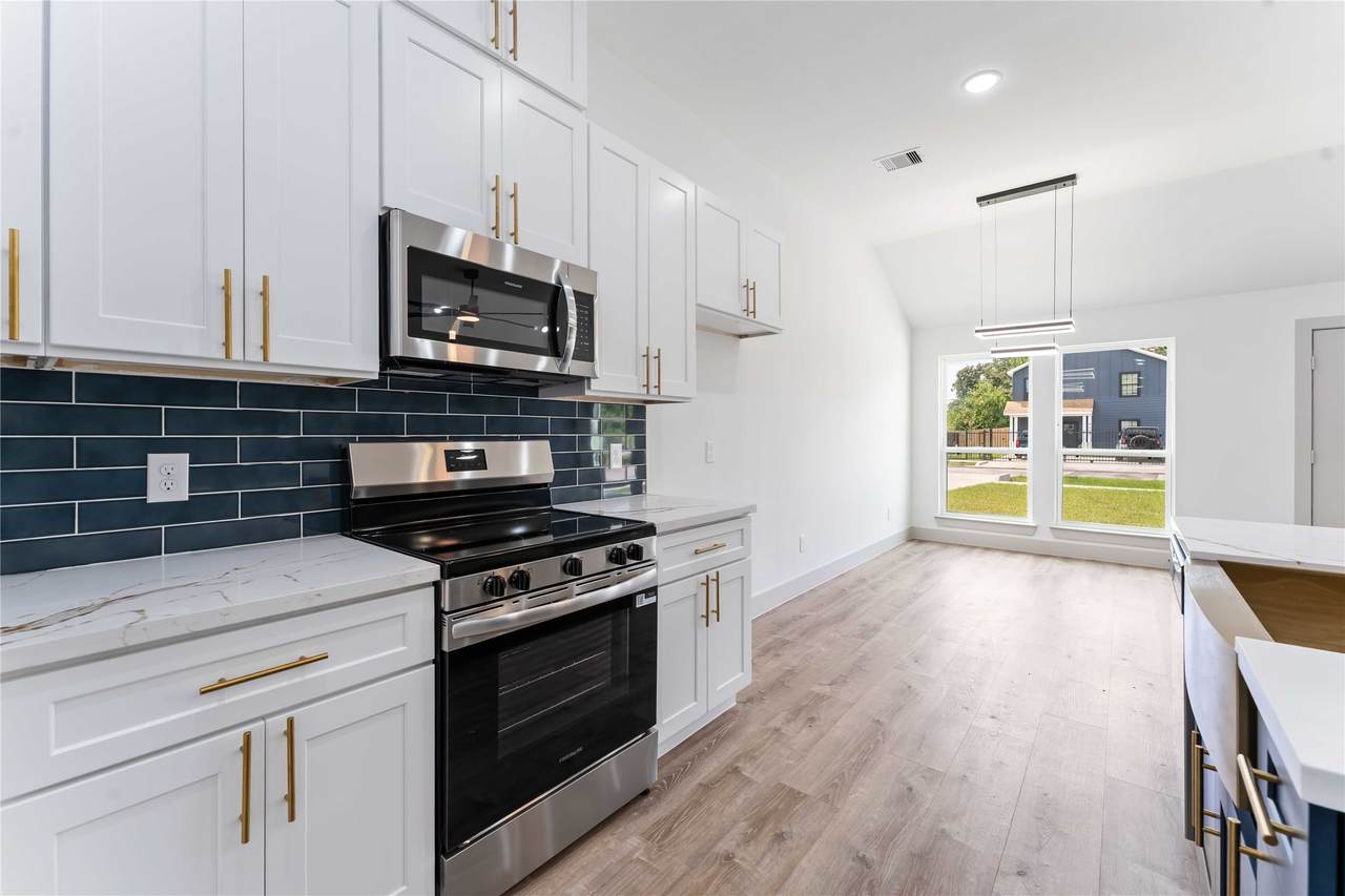 9001 Nyssa Street - Photo 1