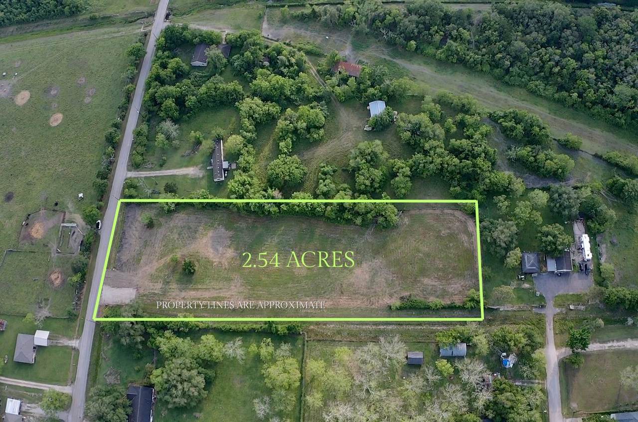 814 Verhalen Road - Photo 1