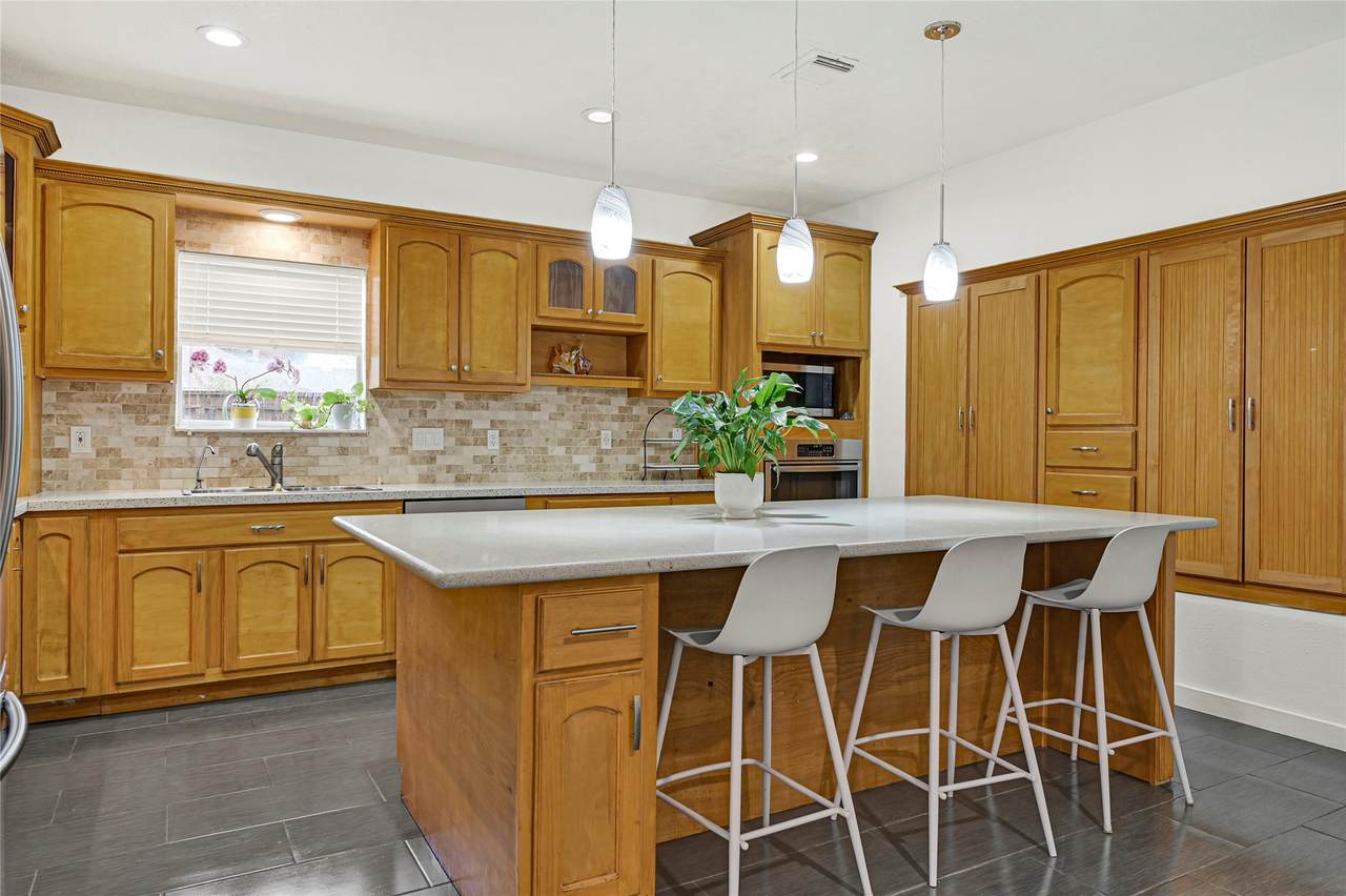 6130 Summerville Lane - Photo 1