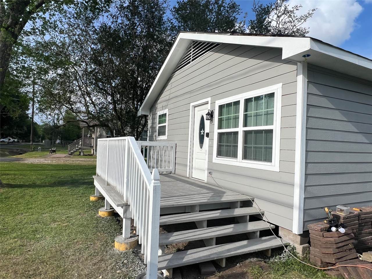 2623 Morning Glory Drive - Photo 1