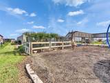 8802 Los Robles Avenue - Photo 11