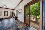 932 Knox Street - Photo 10