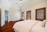 932 Knox Street - Photo 22