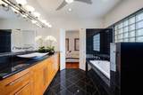 932 Knox Street - Photo 24