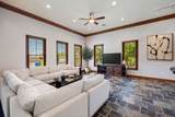 932 Knox Street - Photo 3