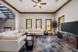 932 Knox Street - Photo 4