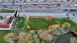 2636 North Freeway - Photo 18