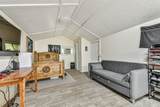 218 Shady Oaks - Photo 7