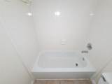 34 Waugh - Photo 9
