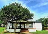 560 View Street - Photo 1