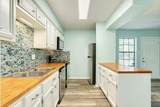 711 7th Street - Photo 9