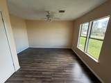 406 Snow Drive - Photo 4