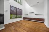 732 Ruthven Street - Photo 2