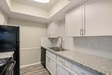 1212 Hampshire Ln - Photo 5