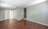 242 W Fannin - Photo 9