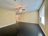 611 Avenue D - Photo 4