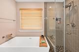 1035 Hampton Drive - Photo 11