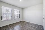 425 Oakwood Street - Photo 8