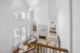 622 Knox Street - Photo 10