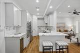 622 Knox Street - Photo 16
