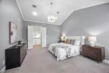 622 Knox Street - Photo 22