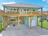 917 Westview - Photo 1