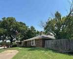 1004 Forest Ridge Drive - Photo 3