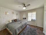 935 Center St - Photo 12