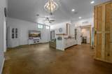 240 Private Road 5515 - Photo 10