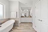 9066 King Oaks Drive - Photo 13